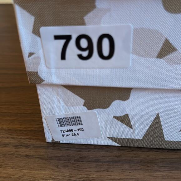 Valentino Garavani Tango Pumps Tan Beige Star Sequin Block Heel EU 39.5 US 9.5 - Picture 14 of 14